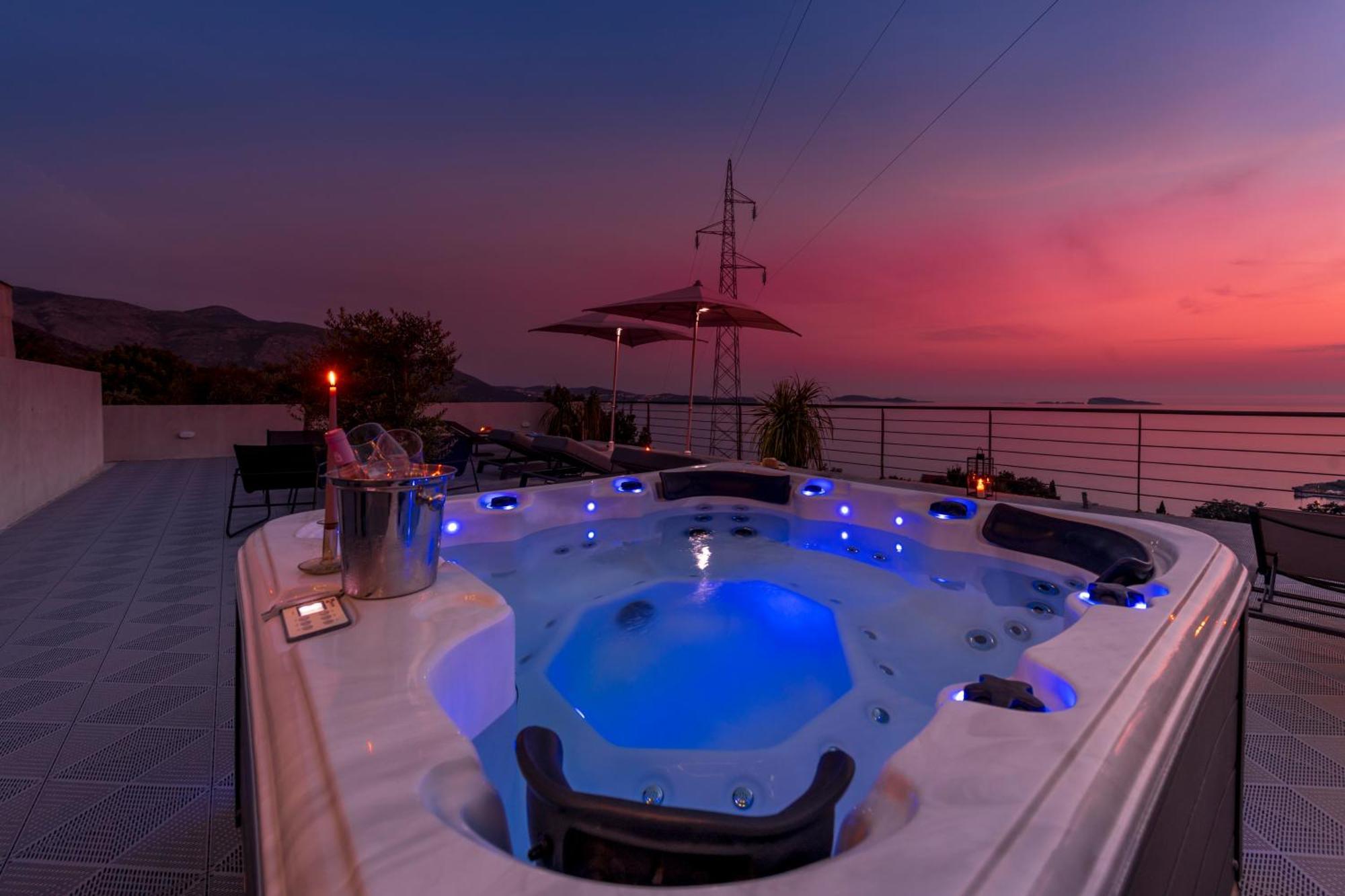 Apartments Villa Poco Loco Млини Екстериор снимка