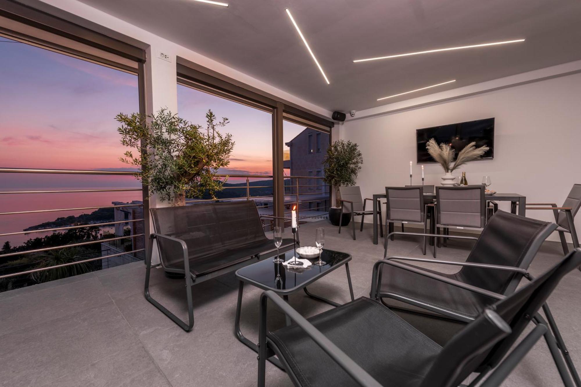Apartments Villa Poco Loco Млини Екстериор снимка
