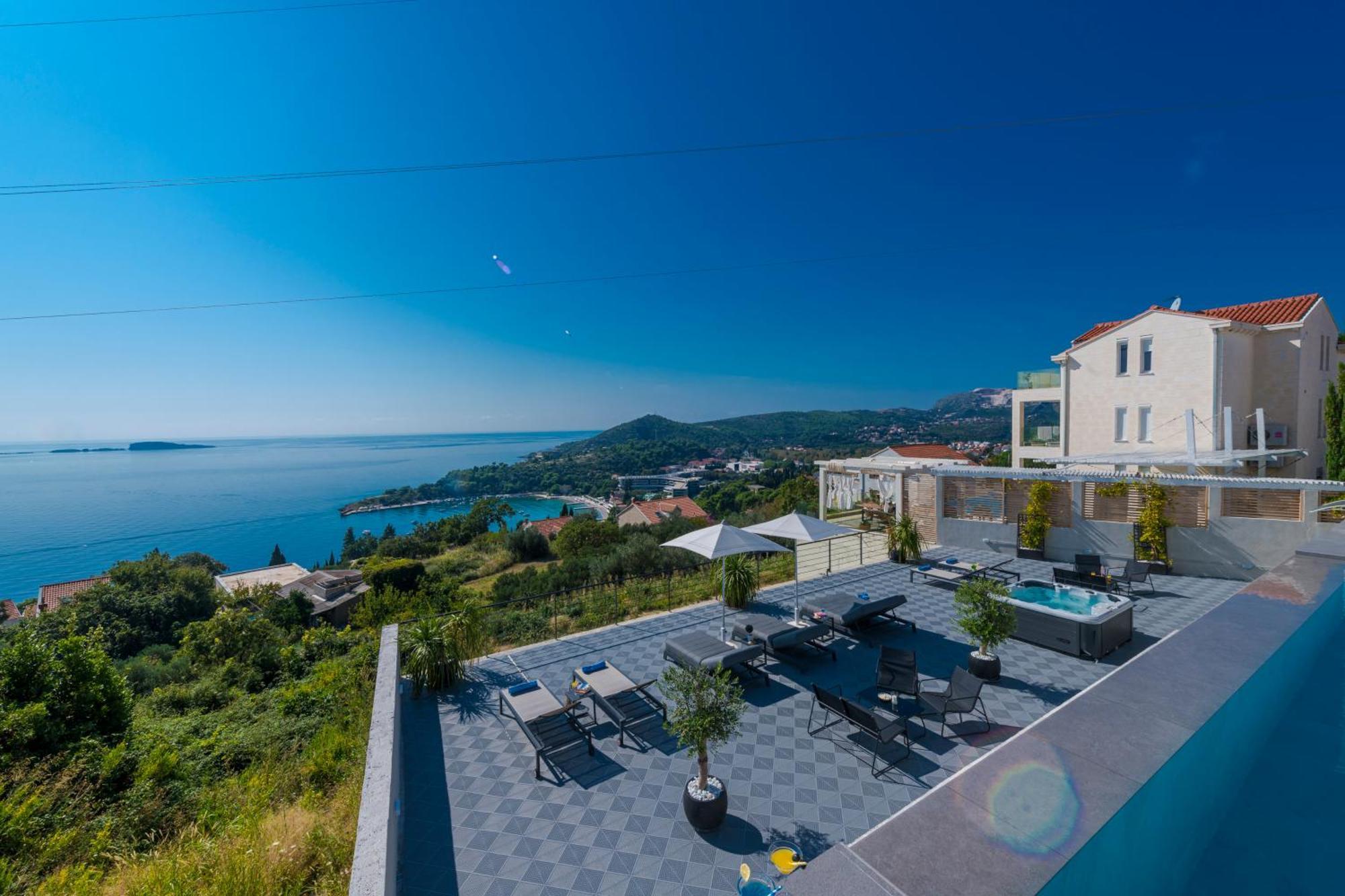 Apartments Villa Poco Loco Млини Екстериор снимка
