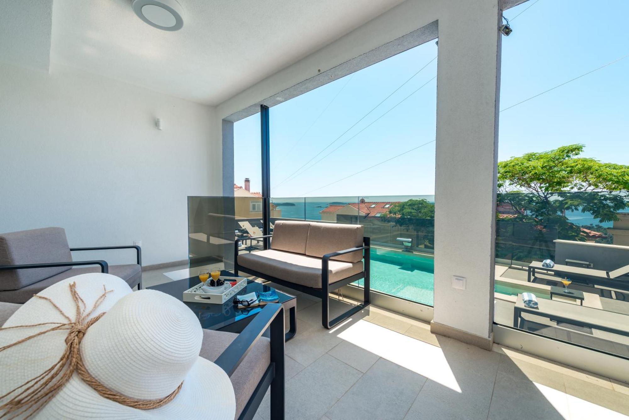 Apartments Villa Poco Loco Млини Стая снимка
