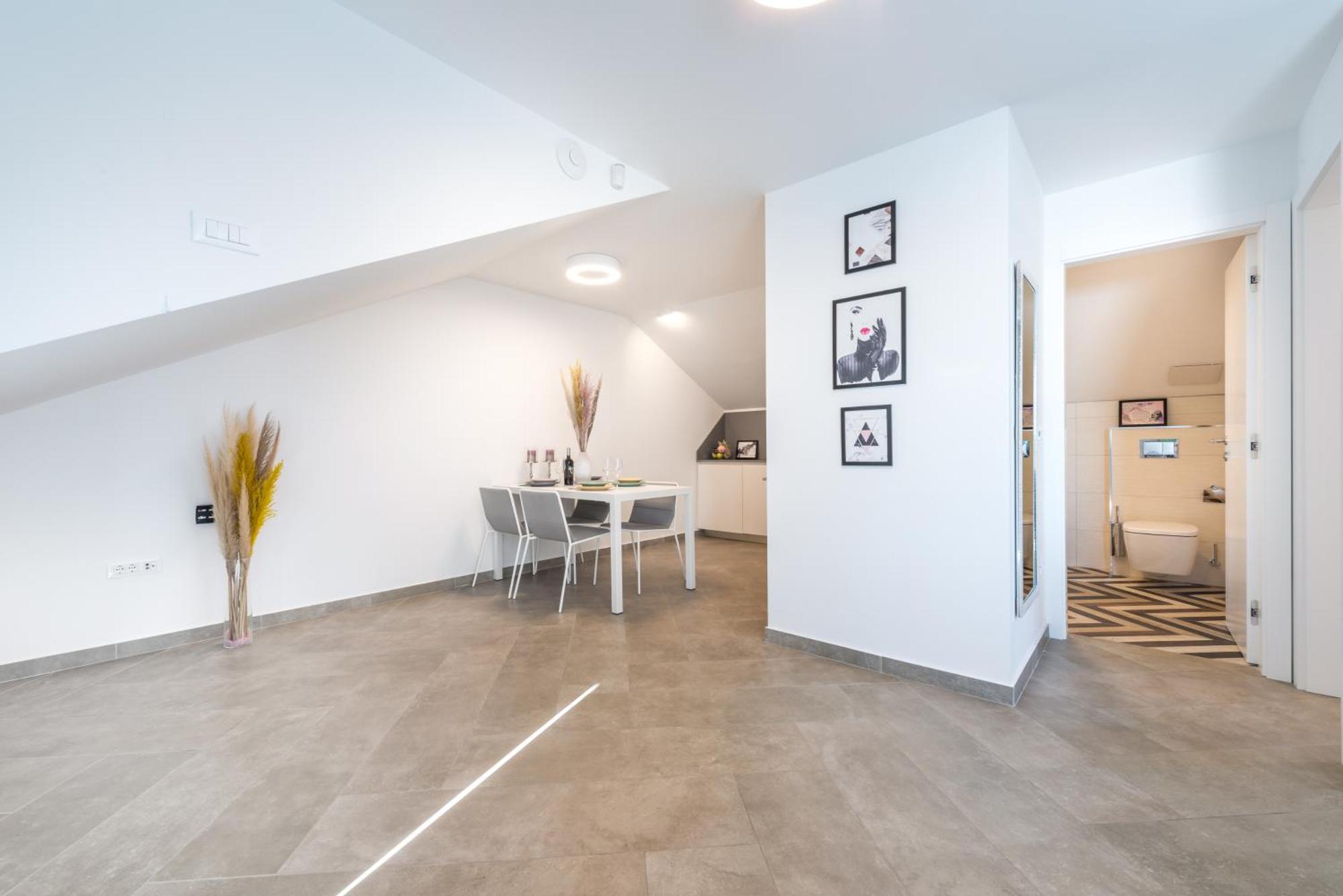 Apartments Villa Poco Loco Млини Стая снимка