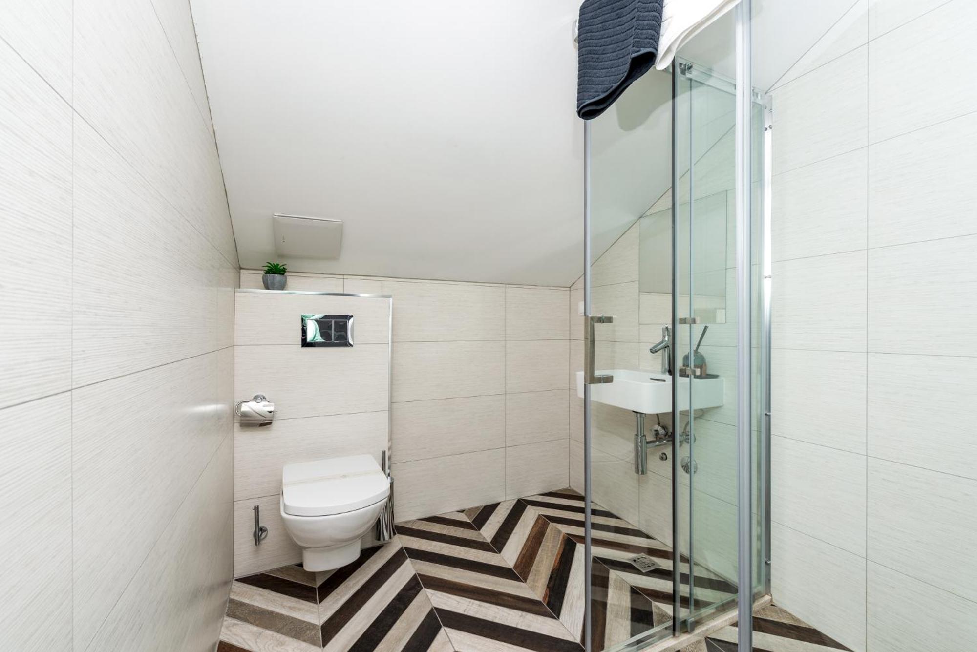 Apartments Villa Poco Loco Млини Стая снимка